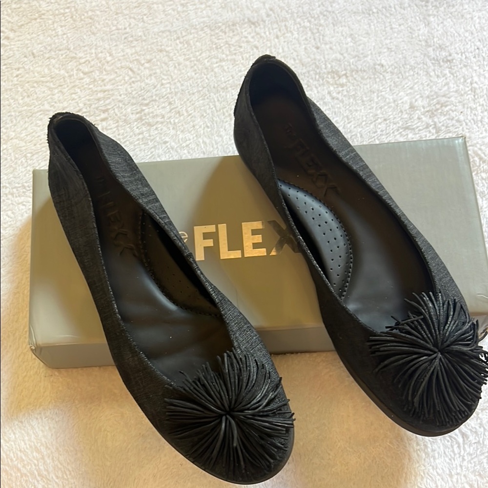 THE FLEXX Black Comfort Flats Pom Pom Lino Pearl ballet flats - Picture 2 of 16